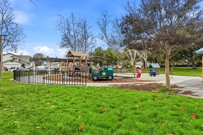 230 Coy Dr 3, San Jose, CA 95123 - Photo 27