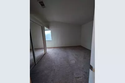 4900 Camino Royale Dr, Sacramento, CA 95823 - Photo 11