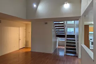 4900 Camino Royale Dr, Sacramento, CA 95823 - Photo 5