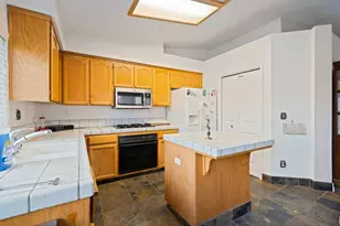 1940 Sycamore, Hollister, CA 95023 - Photo 7