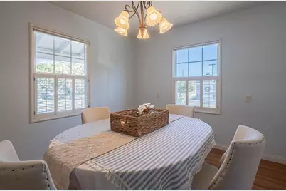 801 Laurel Ave, Pacific Grove, CA 93950 - Photo 11