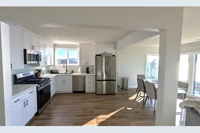 910 Skyline Dr, Daly City, CA 94015 - Photo 13