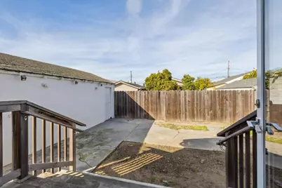 2139 108th Ave, Oakland, CA 94603 - Photo 23