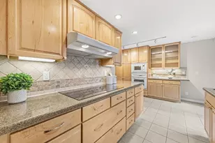 7435 Maywood Dr, Pleasanton, CA 94588 - Photo 3