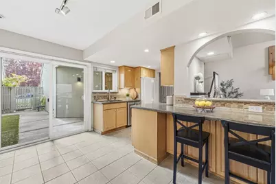 7435 Maywood Dr, Pleasanton, CA 94588 - Photo 5