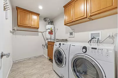 7435 Maywood Dr, Pleasanton, CA 94588 - Photo 11