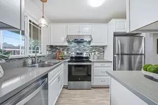 2427 Holland St, San Mateo, CA 94403 - Photo 11