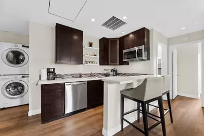 1131 Luchessi Dr, San Jose, CA 95118 - Photo 7