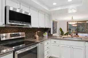 1144 Cherryview Ln, San Jose, CA 95118 - Photo 13