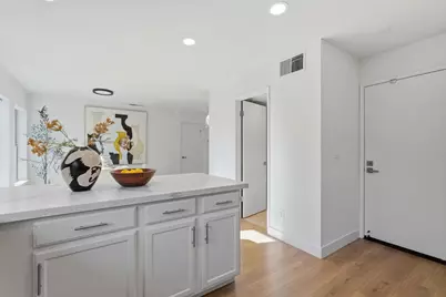 4324 Verdigris Cir, San Jose, CA 95134 - Photo 9