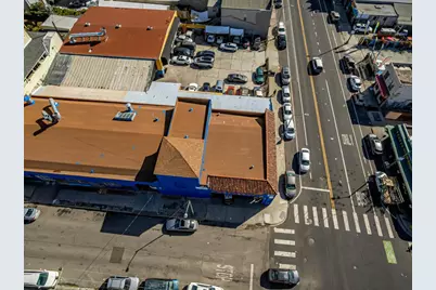 1200 E 12th St, Oakland, CA 94606 - Photo 9