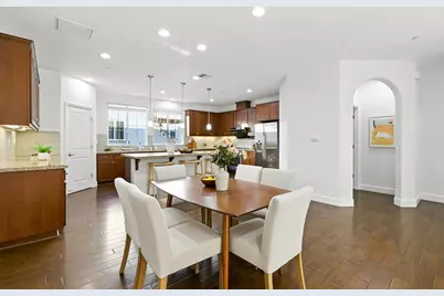 541 Holthouse Ter, Sunnyvale, CA 94087 - Photo 7