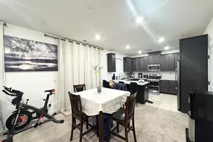 8830 Encore Wy, Elk Grove, CA 95757 - Photo 9