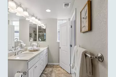 2186 Mendocino Ln, San Jose, CA 95124 - Photo 19