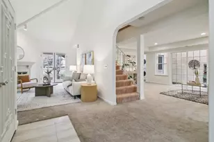 800 Rebecca Privada, Mountain View, CA 94040 - Photo 21