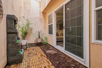 800 Rebecca Privada, Mountain View, CA 94040 - Photo 13