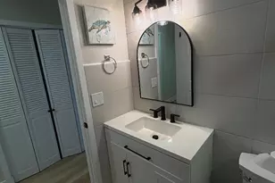 1231 Juniper Dr H, Gilroy, CA 95020 - Photo 9