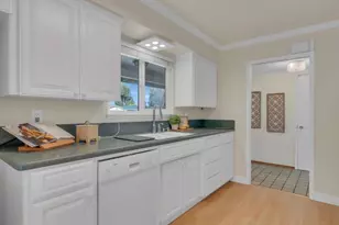 3294 Pearltone Dr, San Jose, CA 95117 - Photo 5