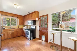 21 Colorados Dr, Millbrae, CA 94030 - Photo 15