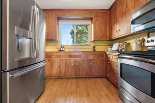 21 Colorados Dr, Millbrae, CA 94030 - Photo 17