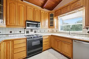 16 Castlewood Dr, Pleasanton, CA 94566 - Photo 13