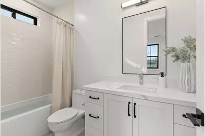 2660 Cardinal Ln, San Jose, CA 95125 - Photo 31