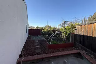 718 Webster Dr, San Jose, CA 95133 - Photo 41