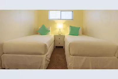 200 Lakeview Ave, Pacifica, CA 94044 - Photo 57