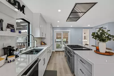 19 Elk Ct, Pacifica, CA 94044 - Photo 13