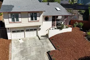 19 Elk Ct, Pacifica, CA 94044 - Photo 43