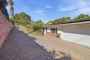 17 Los Encinos Dr, Del Rey Oaks, CA 93940 - Photo 3