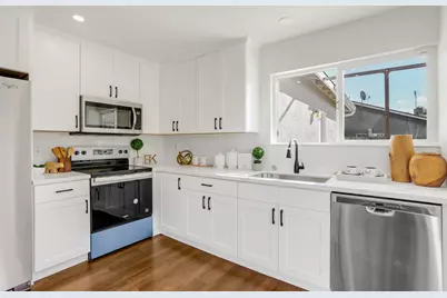 663 Perkins Ct, San Jose, CA 95127 - Photo 9