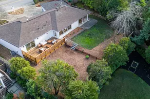 670 La Mesa Dr, Portola Valley, CA 94028 - Photo 39