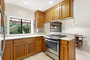 462 Hampstead Way, Santa Cruz, CA 95062 - Photo 11