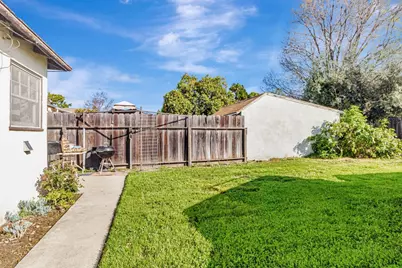 718 N 16th St, San Jose, CA 95112 - Photo 11