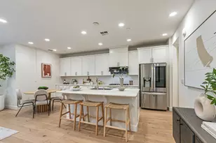 399 Charles Morris Ter, Sunnyvale, CA 94085 - Photo 9