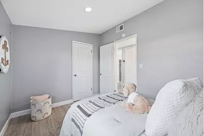 984 Fairwood Ave, Sunnyvale, CA 94089 - Photo 13