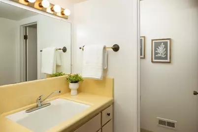 1506 Robsheal Dr, San Jose, CA 95125 - Photo 17