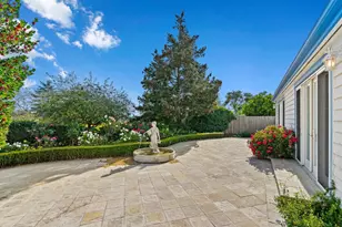 22 Hollins Dr, Santa Cruz, CA 95060 - Photo 37