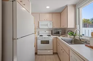 1656 Belleville Way, Sunnyvale, CA 94087 - Photo 9