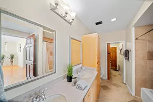 1050 Yosemite Dr, Pacifica, CA 94044 - Photo 33