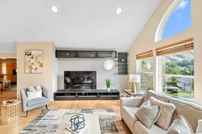 1050 Yosemite Dr, Pacifica, CA 94044 - Photo 15