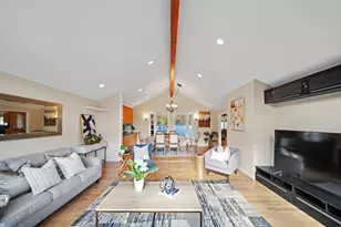 1050 Yosemite Dr, Pacifica, CA 94044 - Photo 19