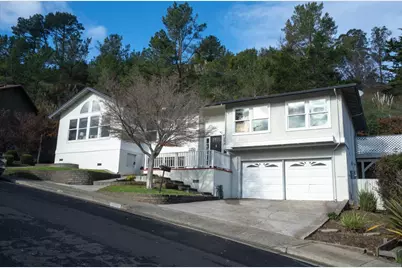 1050 Yosemite Dr, Pacifica, CA 94044 - Photo 47