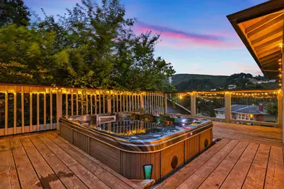 1050 Yosemite Dr, Pacifica, CA 94044 - Photo 3