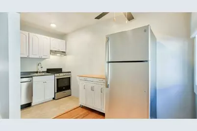 327 Hawthorne Ave, Palo Alto, CA 94301 - Photo 13