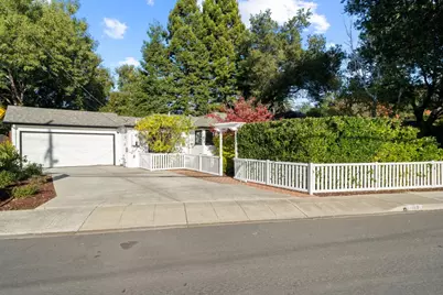 108 Durham St, Menlo Park, CA 94025 - Photo 37