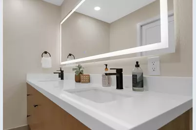 659 Meadow Creek Dr, San Jose, CA 95136 - Photo 15