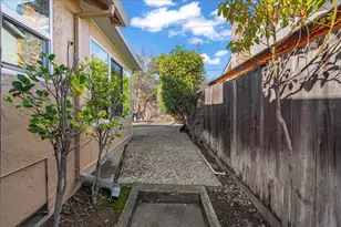 1595 Willowbrook Dr, San Jose, CA 95118 - Photo 33