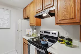 101 Piccadilly Pl D, San Bruno, CA 94066 - Photo 7